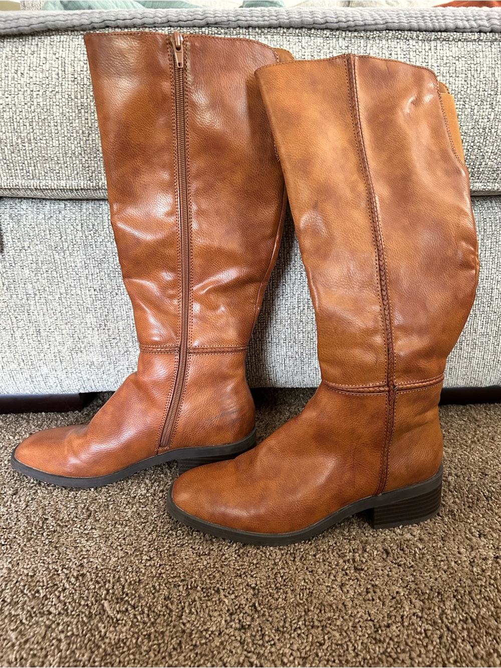 Frye & Co. Womens Lillian Riding Boots Sz 7.5Brown Leather Stacked Heel Side Zip